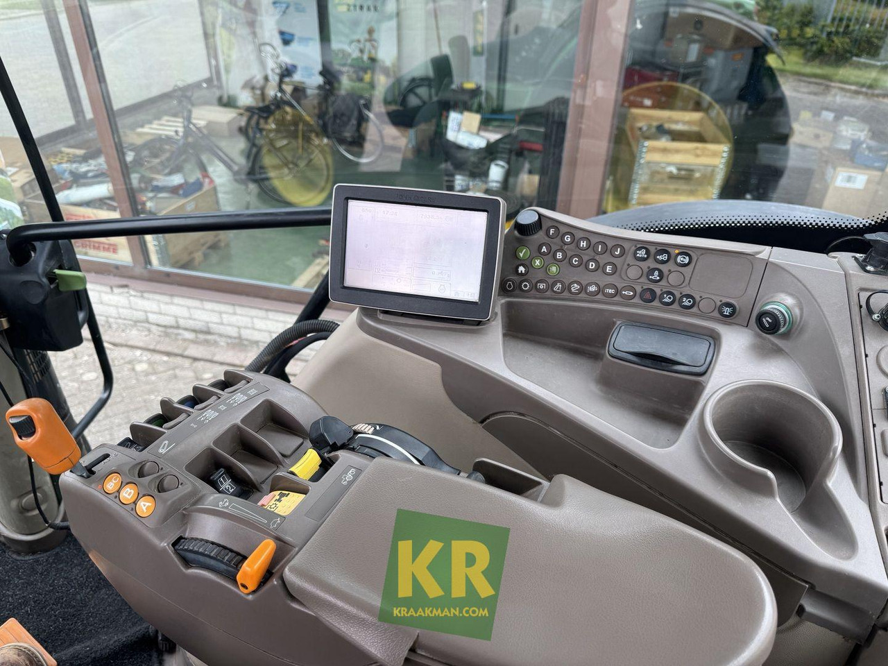 John Deere 6150R - Trator: foto 5 John Deere 6150R - Trator: foto 5