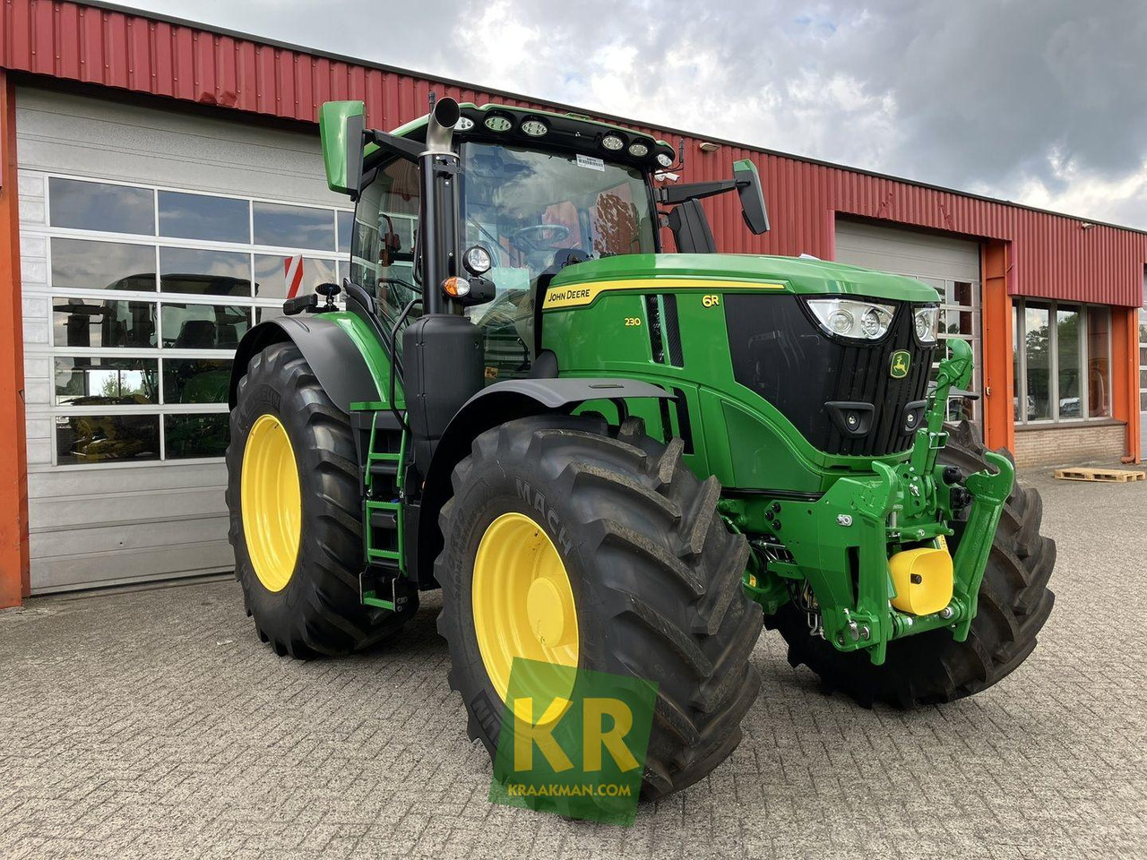 John Deere 6R 230 - Trator: foto 2 John Deere 6R 230 - Trator: foto 2