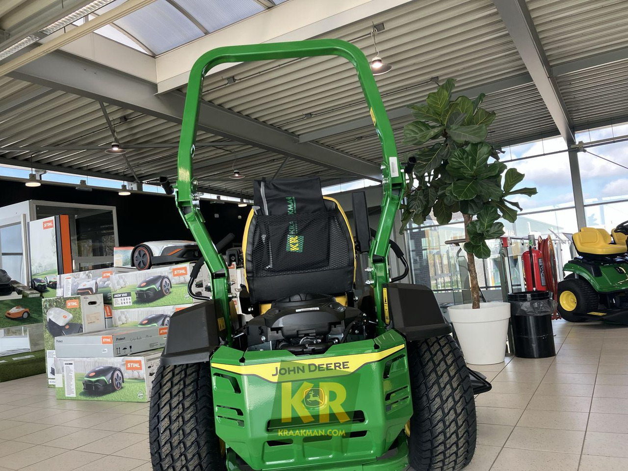 John Deere Z515E ZEROTURN - Cortador de grama: foto 1 John Deere Z515E ZEROTURN - Cortador de grama: foto 1