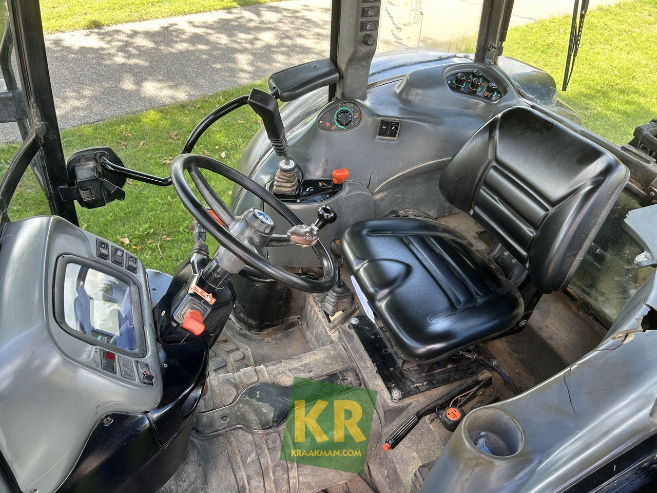 New Holland TN75S  - Trator: foto 5 New Holland TN75S  - Trator: foto 5