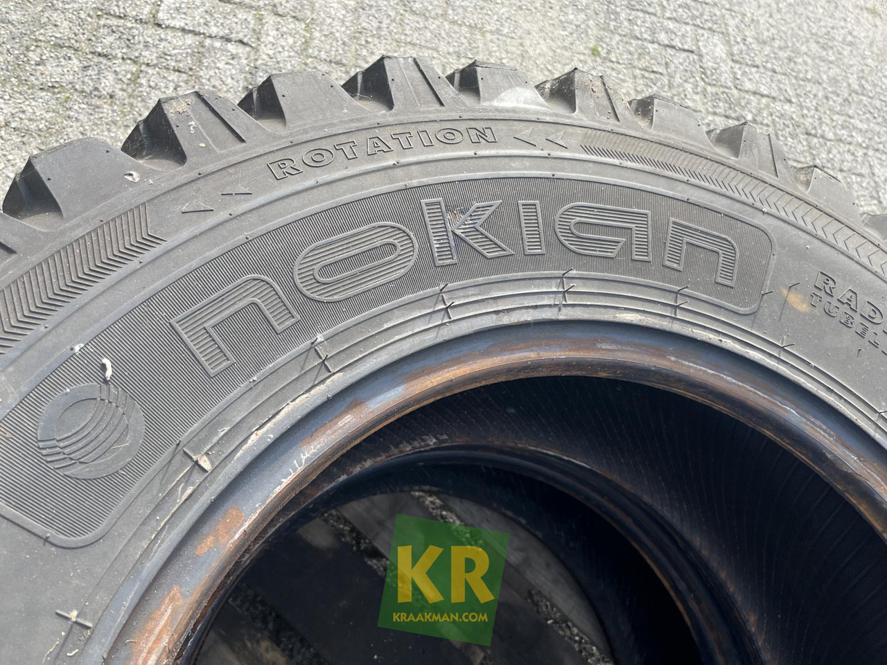 Nokian 360/80R24 Tri 2 Onbekend merk  - Pneu para Máquina agrícola: foto 4 Nokian 360/80R24 Tri 2 Onbekend merk  - Pneu para Máquina agrícola: foto 4