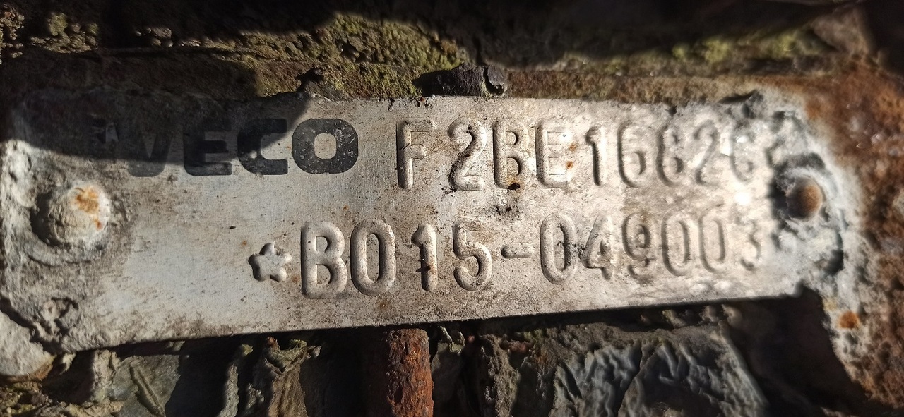 IVECO CURSOR 8 310 STRALIS F2BE1682 G - Motor e peças para Camião: foto 2 IVECO CURSOR 8 310 STRALIS F2BE1682 G - Motor e peças para Camião: foto 2