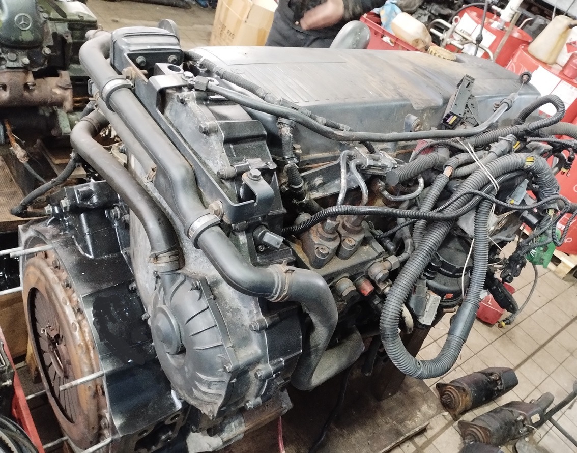 IVECO F3GFE611 STRALIS 460 EURO 6 - Motor e peças para Camião: foto 1 IVECO F3GFE611 STRALIS 460 EURO 6 - Motor e peças para Camião: foto 1