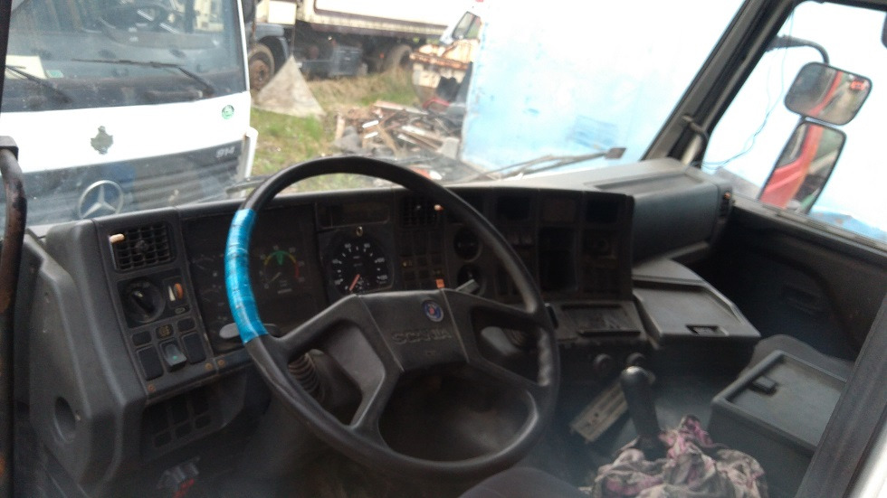 SCANIA 93 210 - Camião chassi: foto 3 SCANIA 93 210 - Camião chassi: foto 3