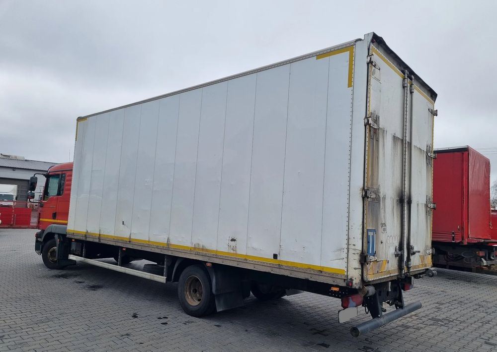 MAN TGL 12 220 - Camião furgão: foto 4 MAN TGL 12 220 - Camião furgão: foto 4