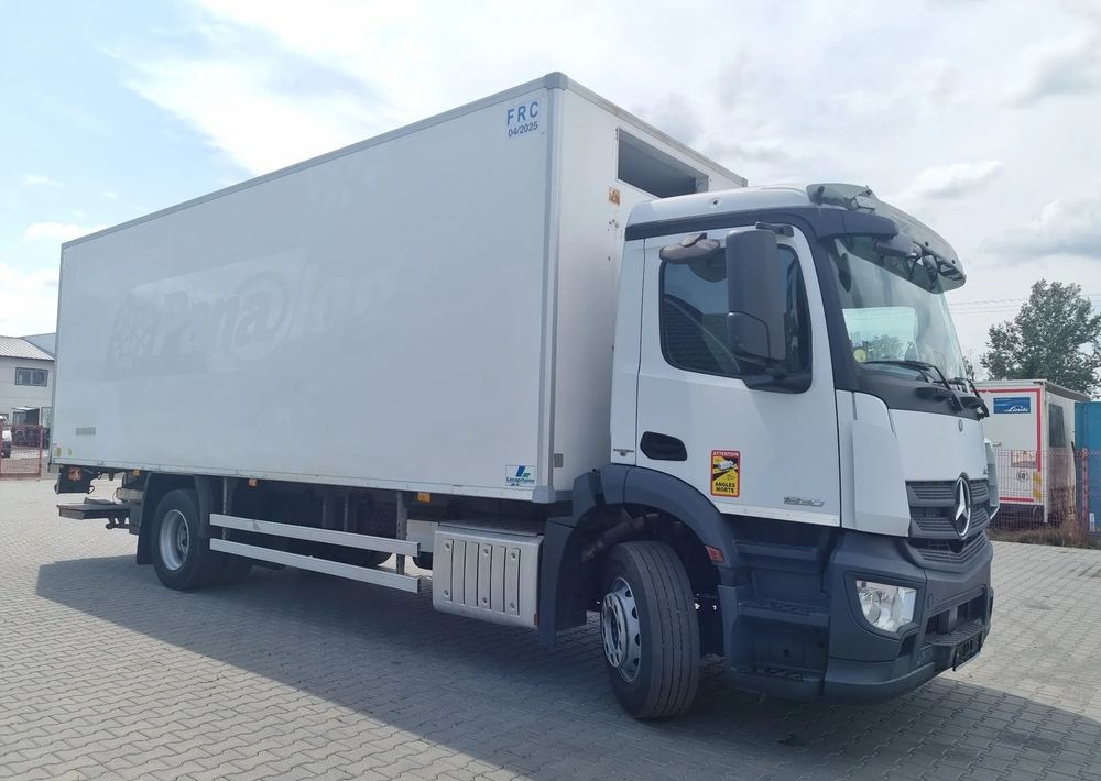 Mercedes-Benz Antos 1830 - Camião frigorífico: foto 2 Mercedes-Benz Antos 1830 - Camião frigorífico: foto 2