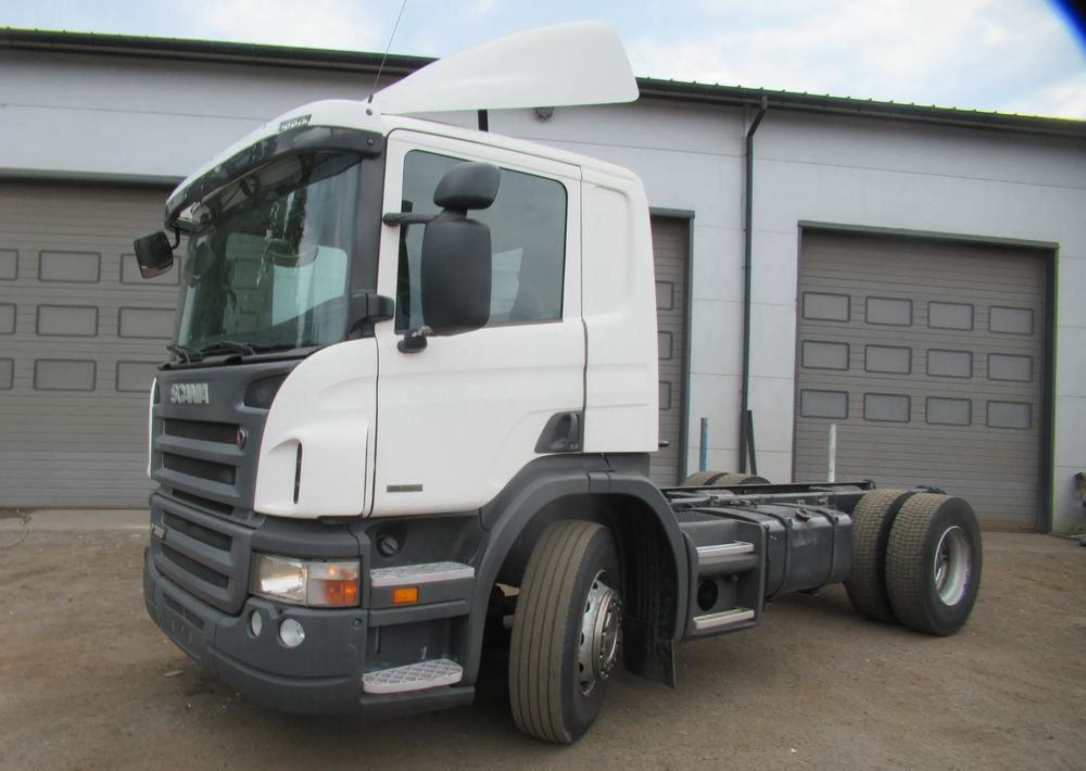 Scania P360 - Camião chassi: foto 1 Scania P360 - Camião chassi: foto 1