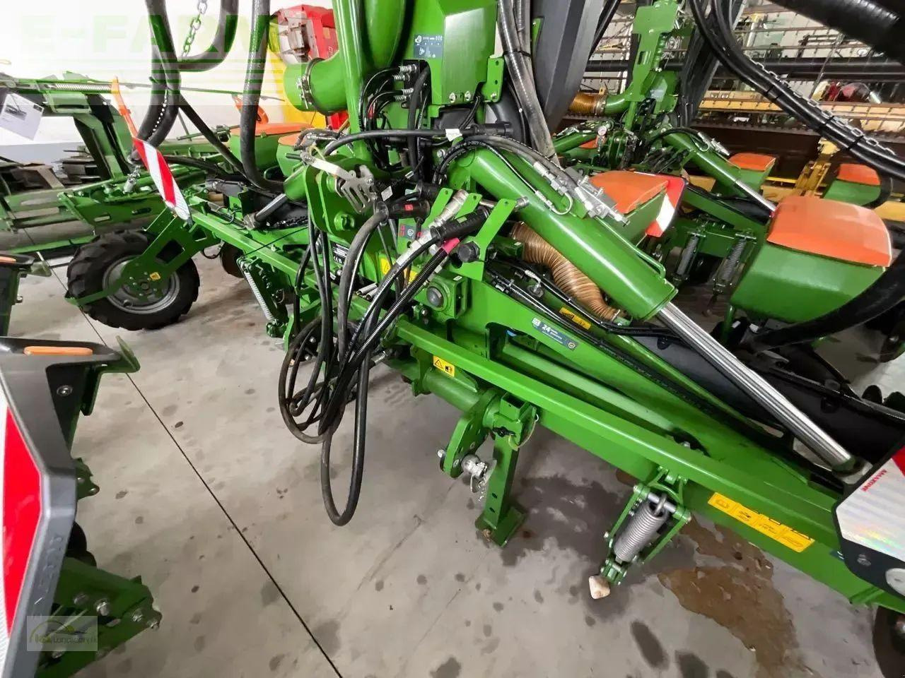 Amazone precea 6000-2fcc super klappbar - Semeadora de precisão: foto 5 Amazone precea 6000-2fcc super klappbar - Semeadora de precisão: foto 5