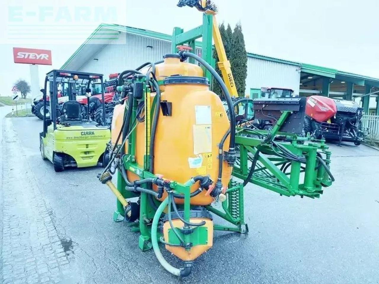 Amazone uf 1000 feldspritze - Pulverizador de arrastar: foto 1 Amazone uf 1000 feldspritze - Pulverizador de arrastar: foto 1