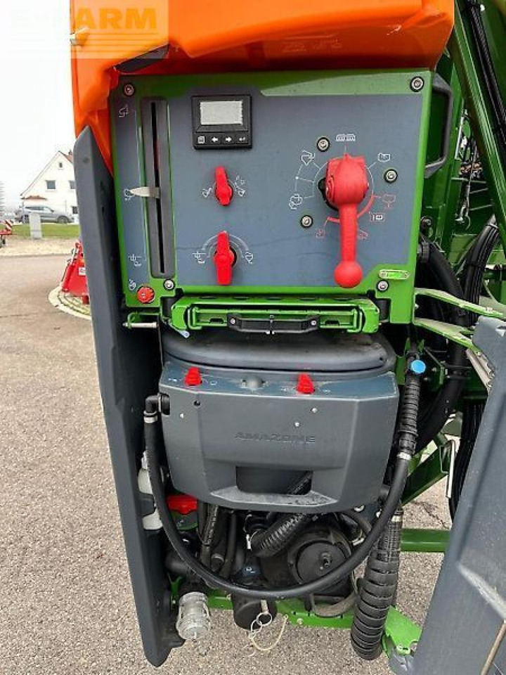 Pulverizador de arrastar Amazone uf 1302: foto 8