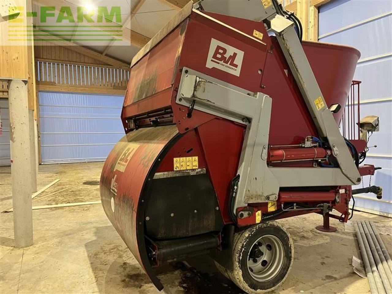 BVL - van Lengerich futtermischwagen v mix fill plus 8-1s ls - Equipamento de gado: foto 3 BVL - van Lengerich futtermischwagen v mix fill plus 8-1s ls - Equipamento de gado: foto 3
