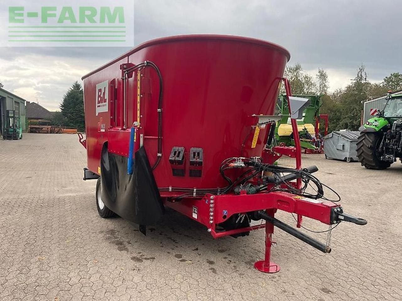 BVL - van Lengerich v-mix plus 20h-2s - Equipamento de gado: foto 2 BVL - van Lengerich v-mix plus 20h-2s - Equipamento de gado: foto 2