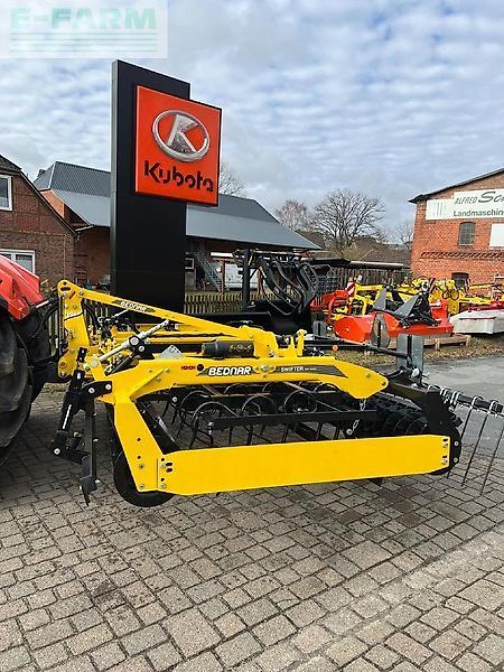 Bednar swifter sn 5000 - Semeadora combinada: foto 1 Bednar swifter sn 5000 - Semeadora combinada: foto 1