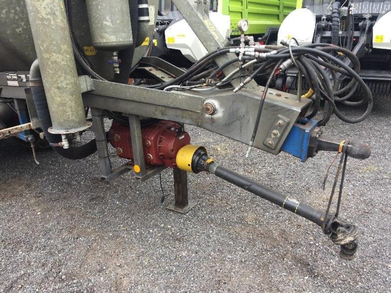 Briri vttw 14000 - Cisterna de chorume: foto 3 Briri vttw 14000 - Cisterna de chorume: foto 3