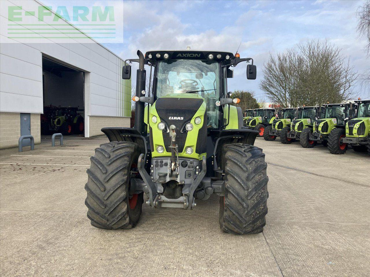 CLAAS AXION 800 - Trator: foto 2 CLAAS AXION 800 - Trator: foto 2