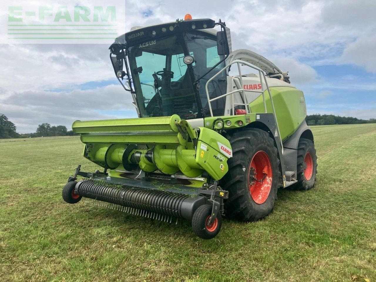 CLAAS JAGUAR 950 4WD - Picadora de forragem automotriz: foto 2 CLAAS JAGUAR 950 4WD - Picadora de forragem automotriz: foto 2