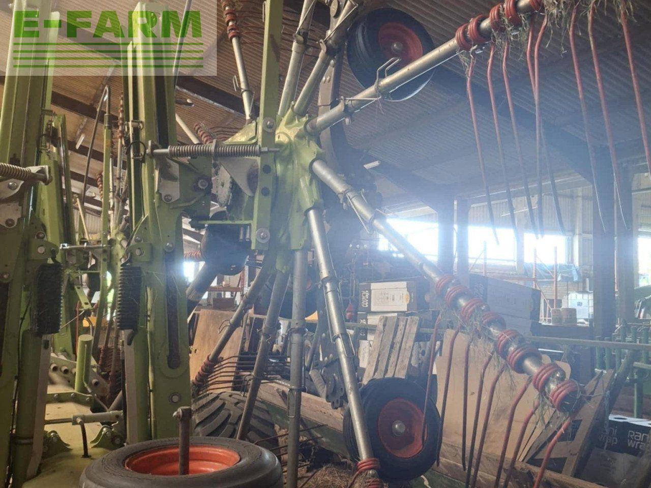 CLAAS LINER 4800 - Ancinho enleirador: foto 2 CLAAS LINER 4800 - Ancinho enleirador: foto 2