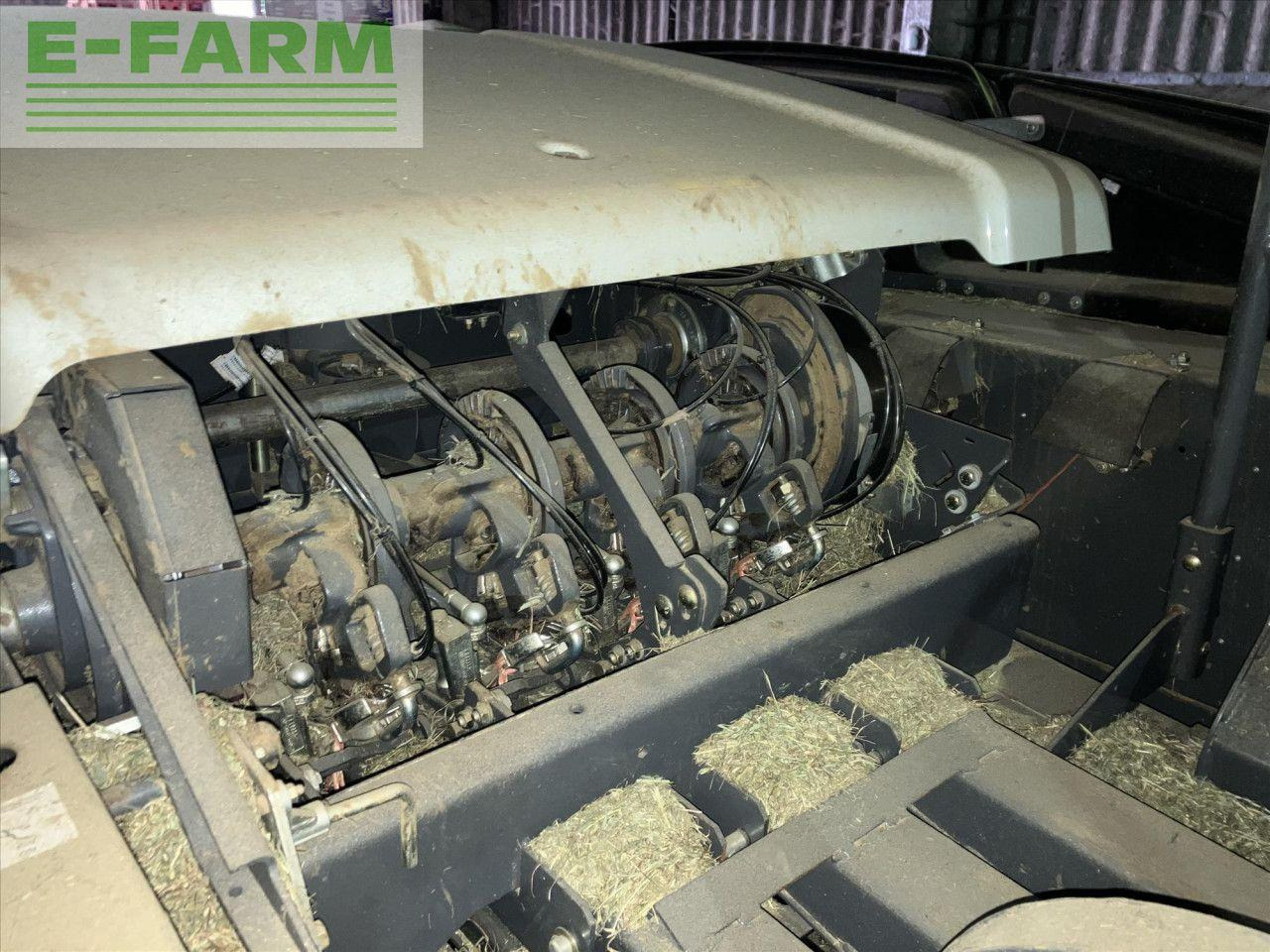 Enfardadeira de fardos quadrados CLAAS QUADRANT 4000: foto 6