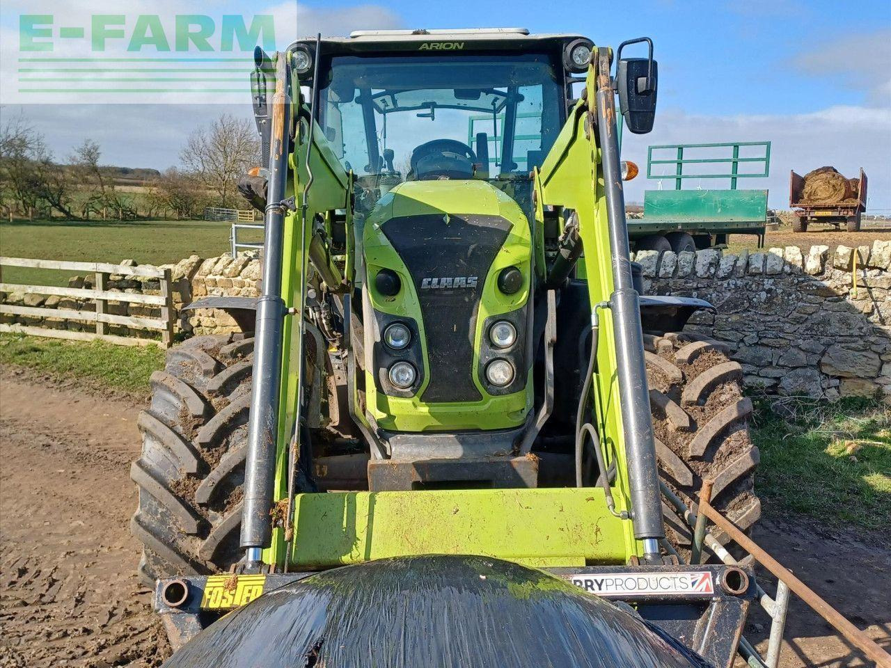 CLAAS USED ARION 430 - Trator: foto 2 CLAAS USED ARION 430 - Trator: foto 2