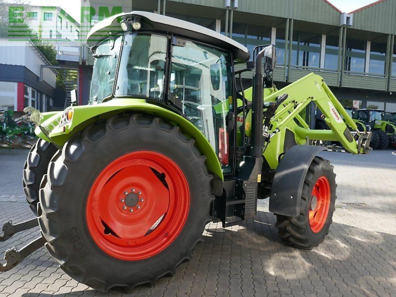 CLAAS arion 420 - Trator: foto 5 CLAAS arion 420 - Trator: foto 5