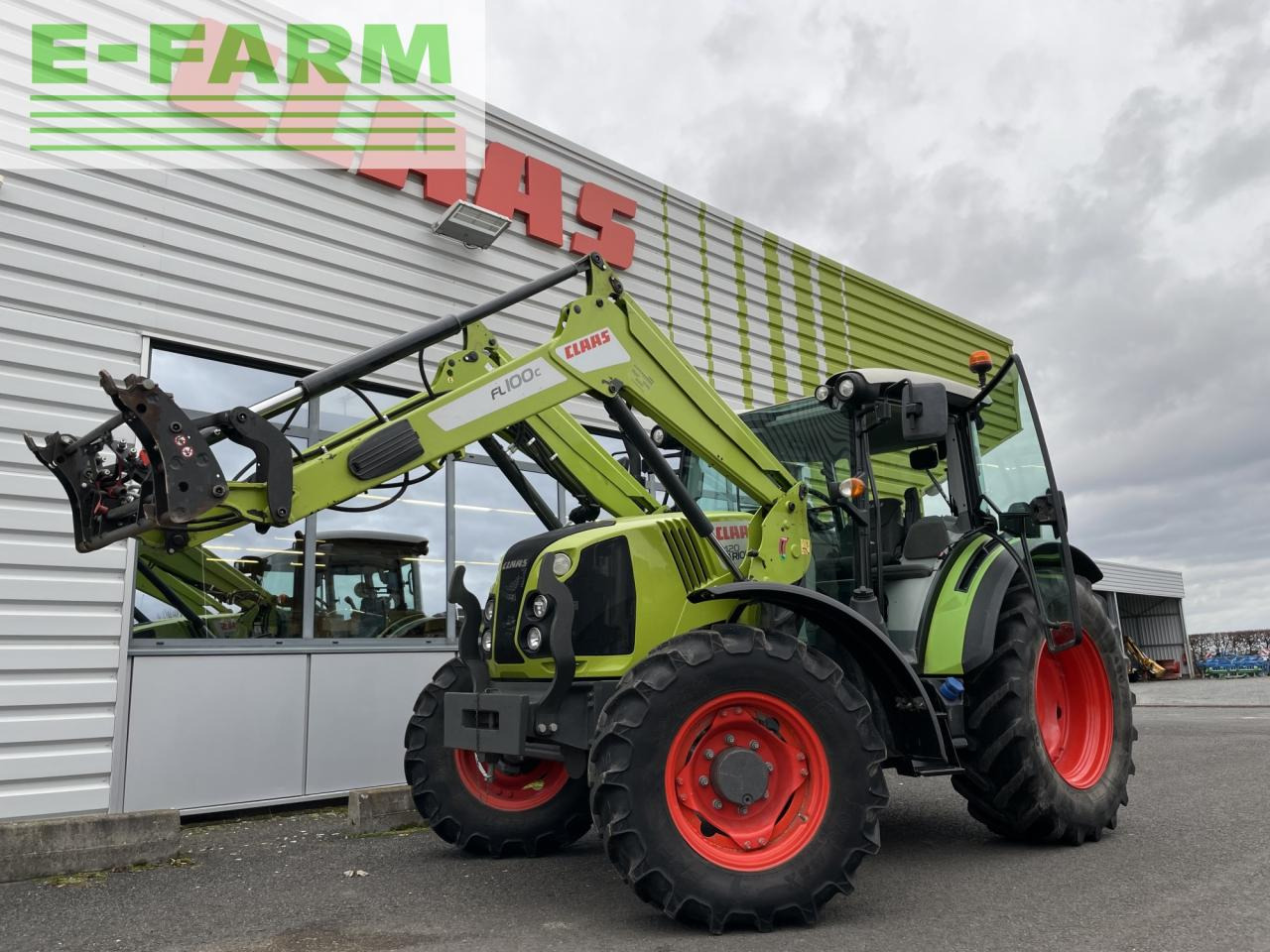 CLAAS arion 420 (a32/200) - Trator: foto 1 CLAAS arion 420 (a32/200) - Trator: foto 1