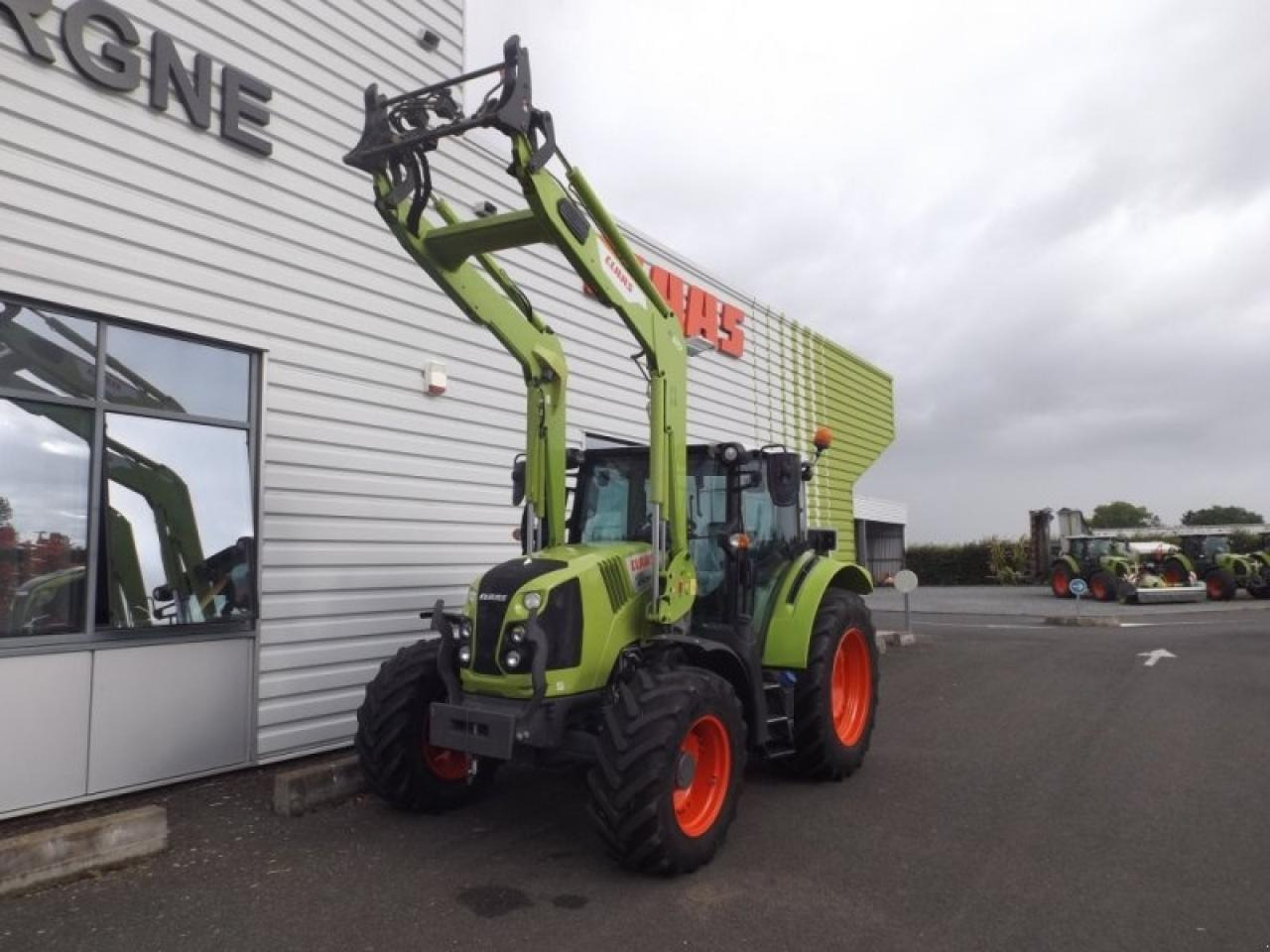 CLAAS arion 430 mr advance - Trator: foto 1 CLAAS arion 430 mr advance - Trator: foto 1