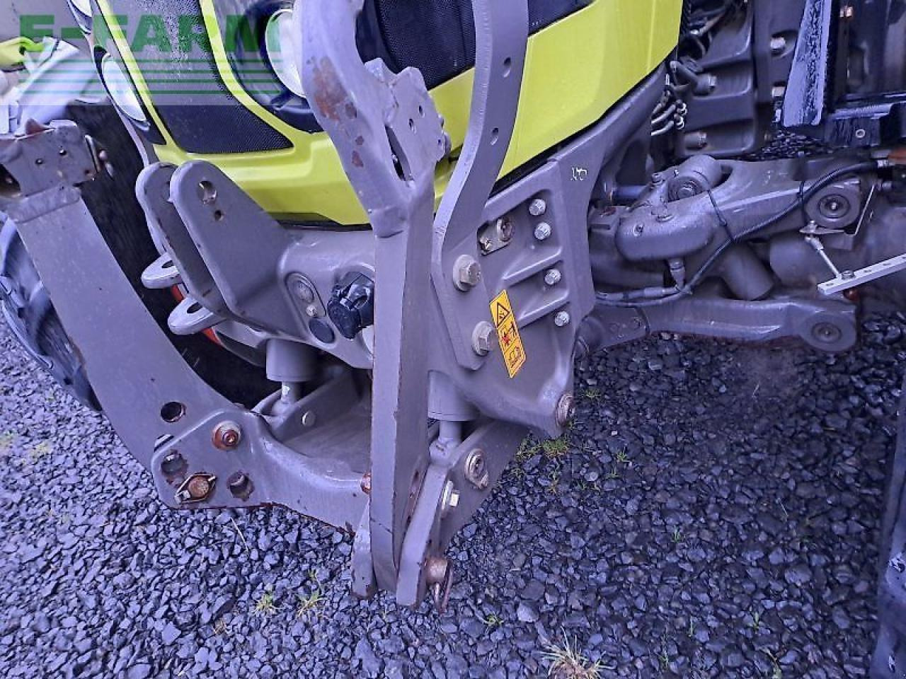 CLAAS arion 440 cis+ CIS+ - Trator: foto 4 CLAAS arion 440 cis+ CIS+ - Trator: foto 4