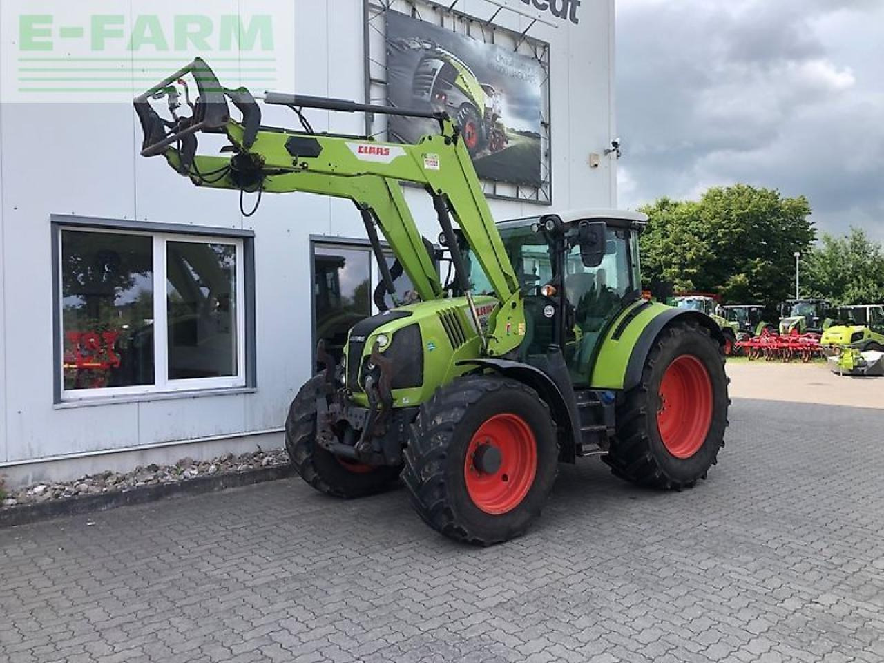 CLAAS arion 450 cis panoramic mit fl 120 c und fkh CIS - Trator: foto 1 CLAAS arion 450 cis panoramic mit fl 120 c und fkh CIS - Trator: foto 1
