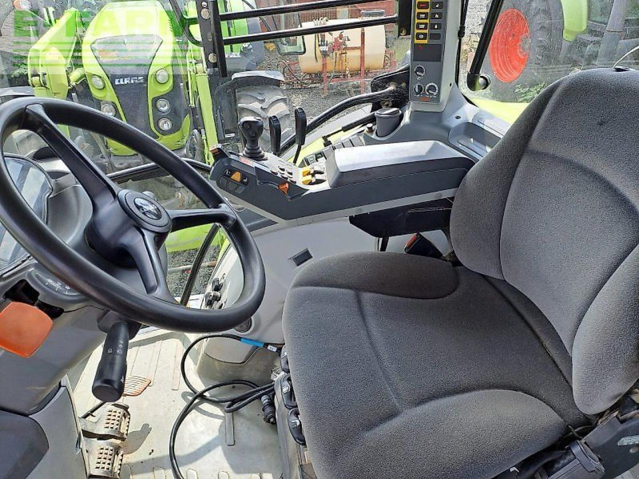 CLAAS arion 530 cis CIS - Trator: foto 5 CLAAS arion 530 cis CIS - Trator: foto 5