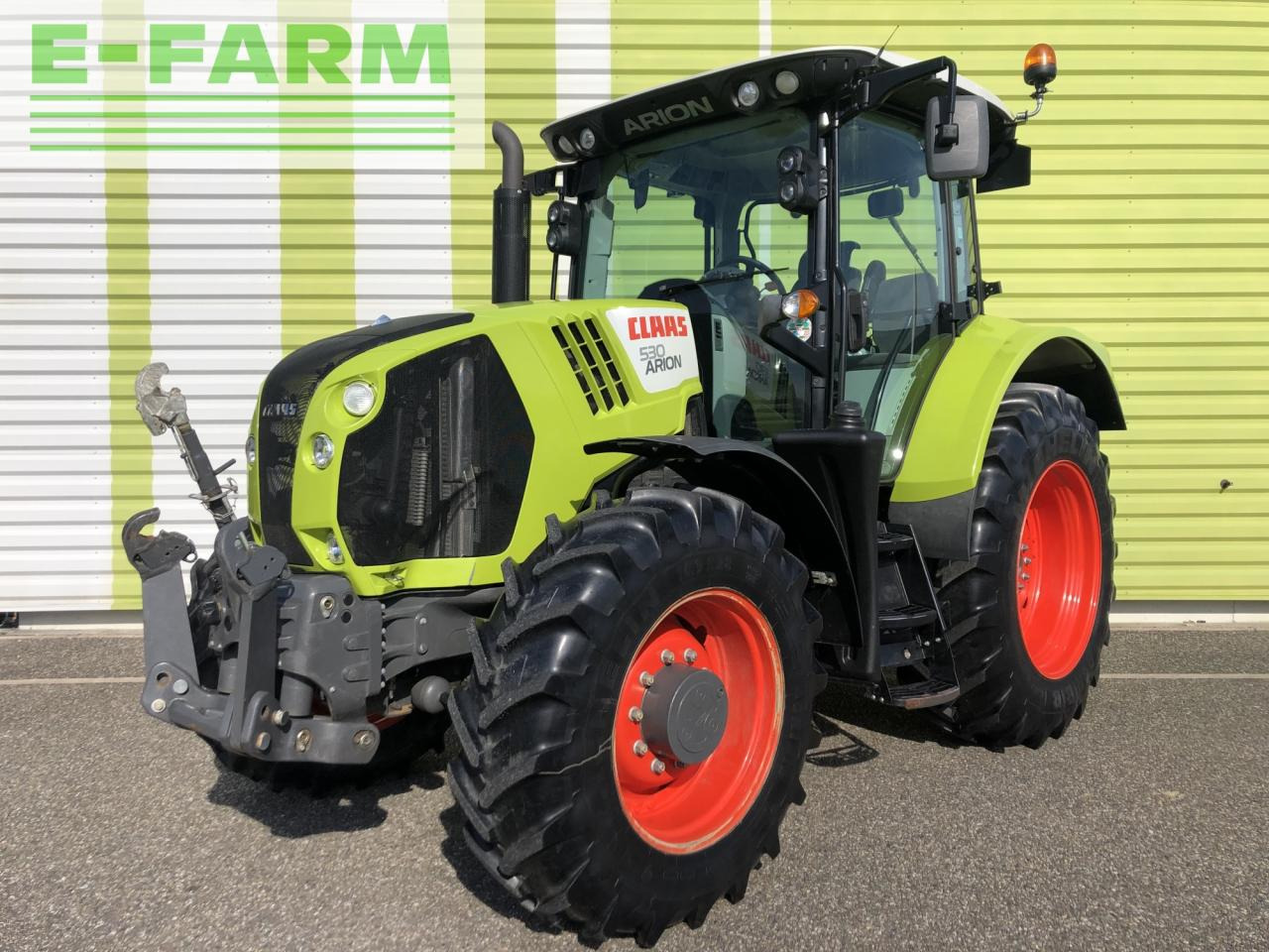 CLAAS arion 530 t4i (a34/105) - Trator: foto 1 CLAAS arion 530 t4i (a34/105) - Trator: foto 1