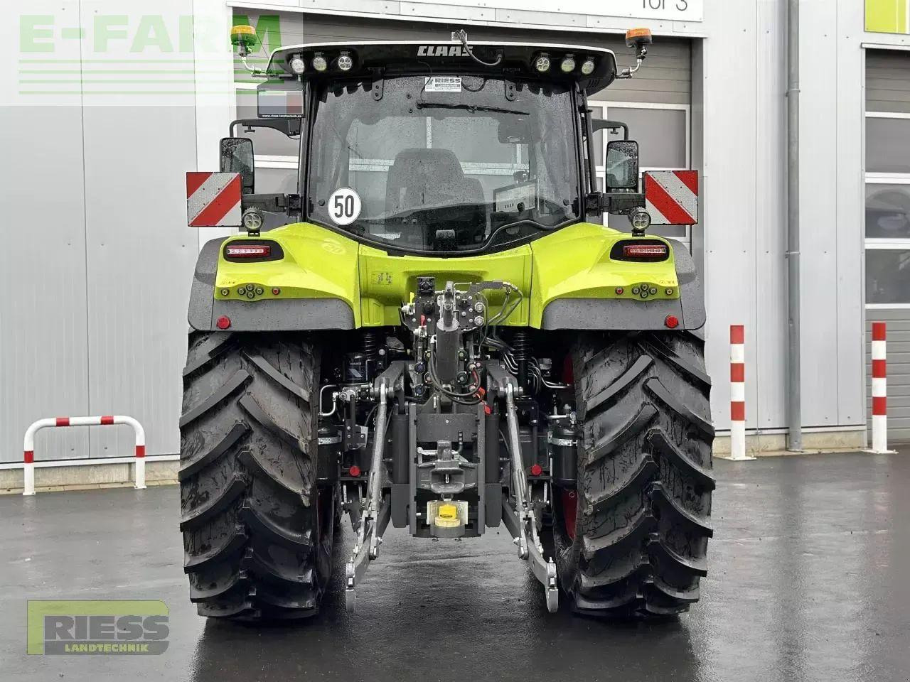 CLAAS arion 550 cebis cmatic a95 CMATIC CEBIS - Trator: foto 3 CLAAS arion 550 cebis cmatic a95 CMATIC CEBIS - Trator: foto 3