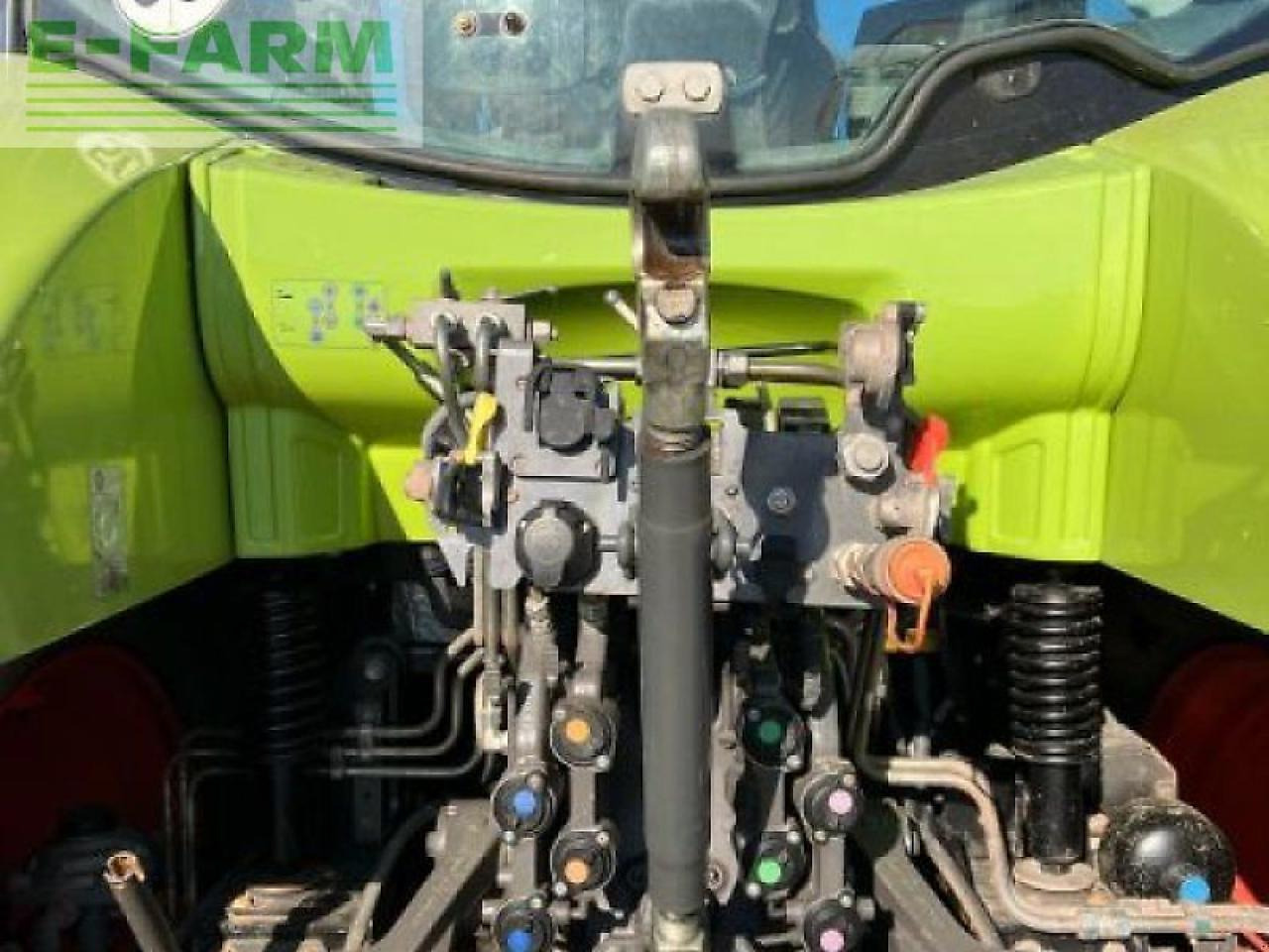 CLAAS arion 550 cmatic cebis CMATIC - Trator: foto 5 CLAAS arion 550 cmatic cebis CMATIC - Trator: foto 5