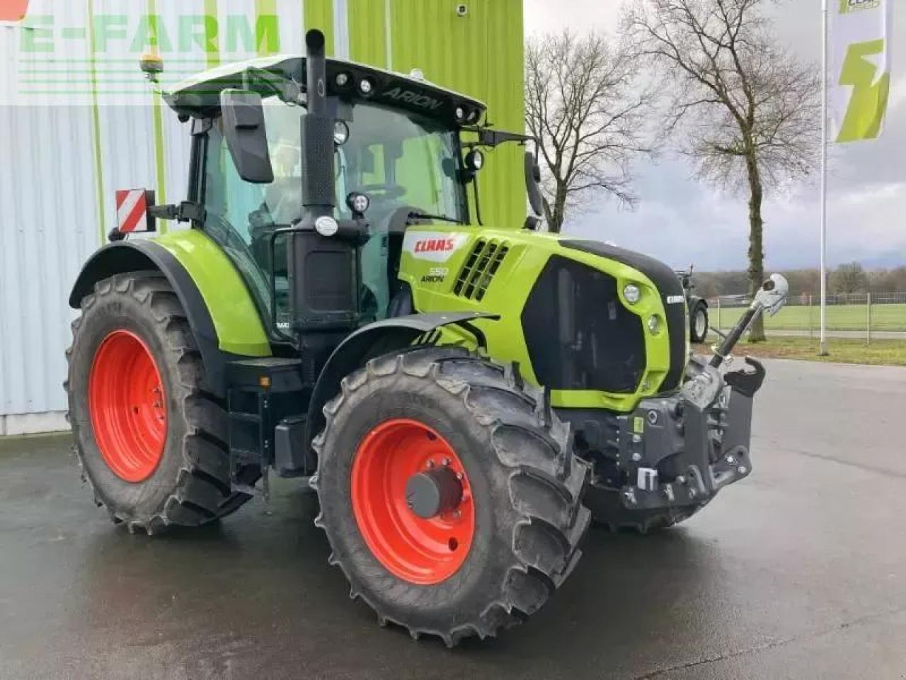 CLAAS arion 550 cmatic cebis CMATIC CEBIS - Trator: foto 3 CLAAS arion 550 cmatic cebis CMATIC CEBIS - Trator: foto 3