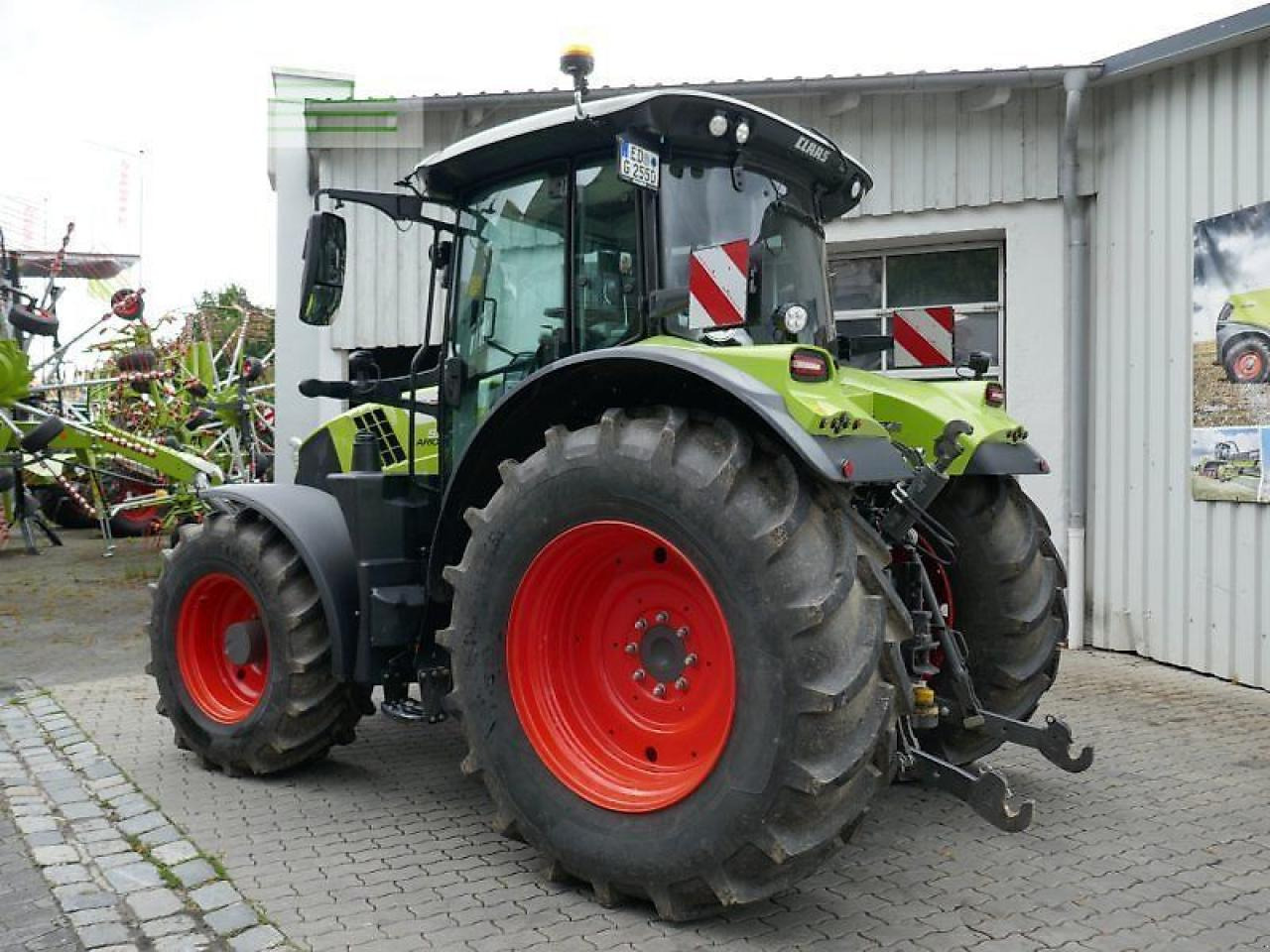 CLAAS arion 550 cmatic cebis CMATIC CEBIS - Trator: foto 5 CLAAS arion 550 cmatic cebis CMATIC CEBIS - Trator: foto 5