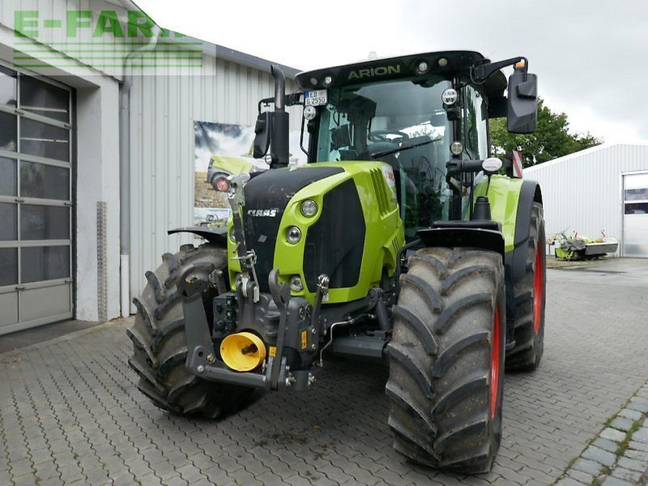 CLAAS arion 550 cmatic cebis CMATIC CEBIS - Trator: foto 2 CLAAS arion 550 cmatic cebis CMATIC CEBIS - Trator: foto 2