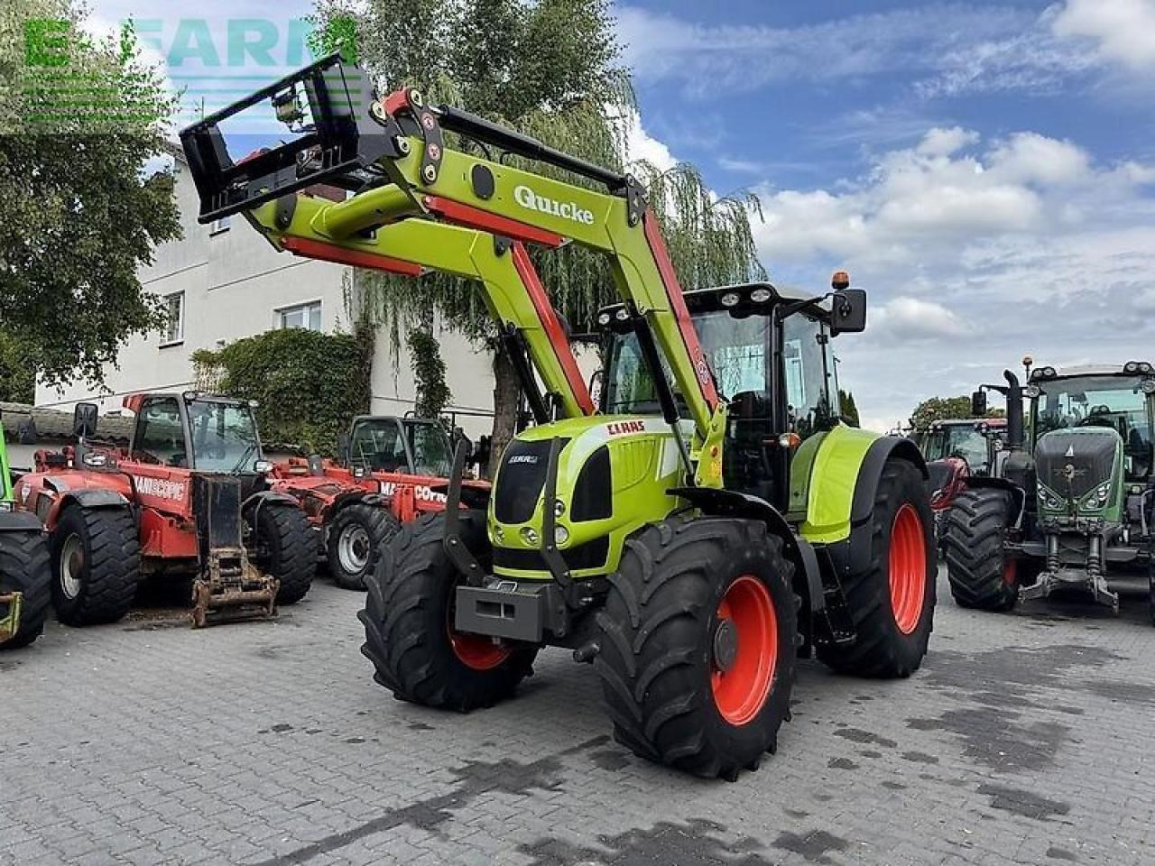 CLAAS arion 640 cis + quicke q65 CIS - Trator: foto 1 CLAAS arion 640 cis + quicke q65 CIS - Trator: foto 1