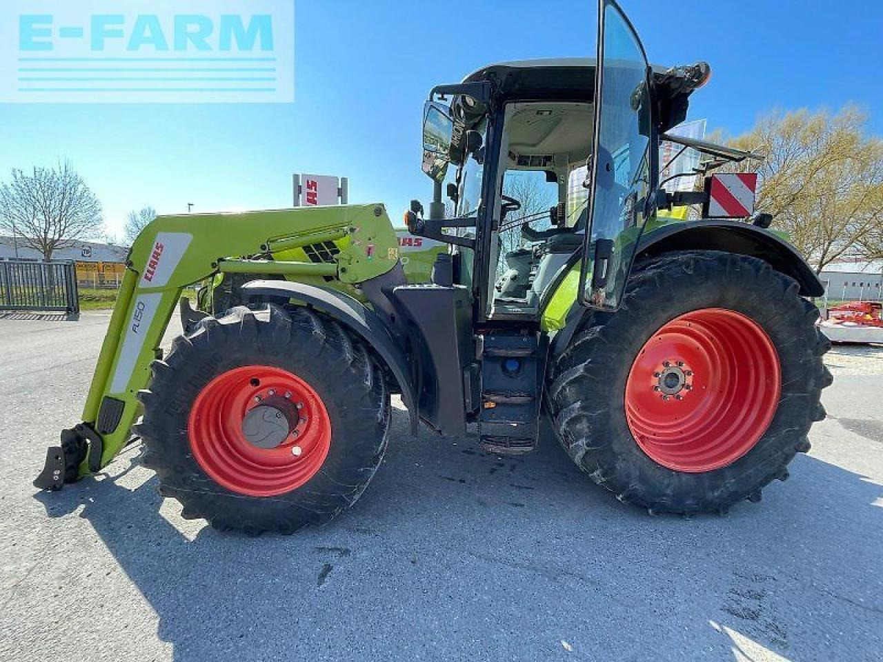 CLAAS arion 650 cis+ mit fl CIS+ - Trator: foto 3 CLAAS arion 650 cis+ mit fl CIS+ - Trator: foto 3
