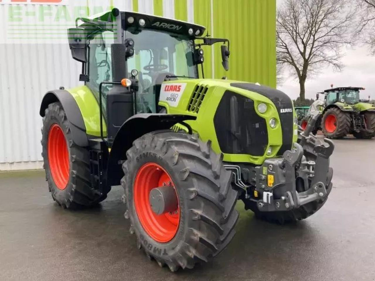 CLAAS arion 660 cmatic cis+ CMATIC CIS+ - Trator: foto 3 CLAAS arion 660 cmatic cis+ CMATIC CIS+ - Trator: foto 3