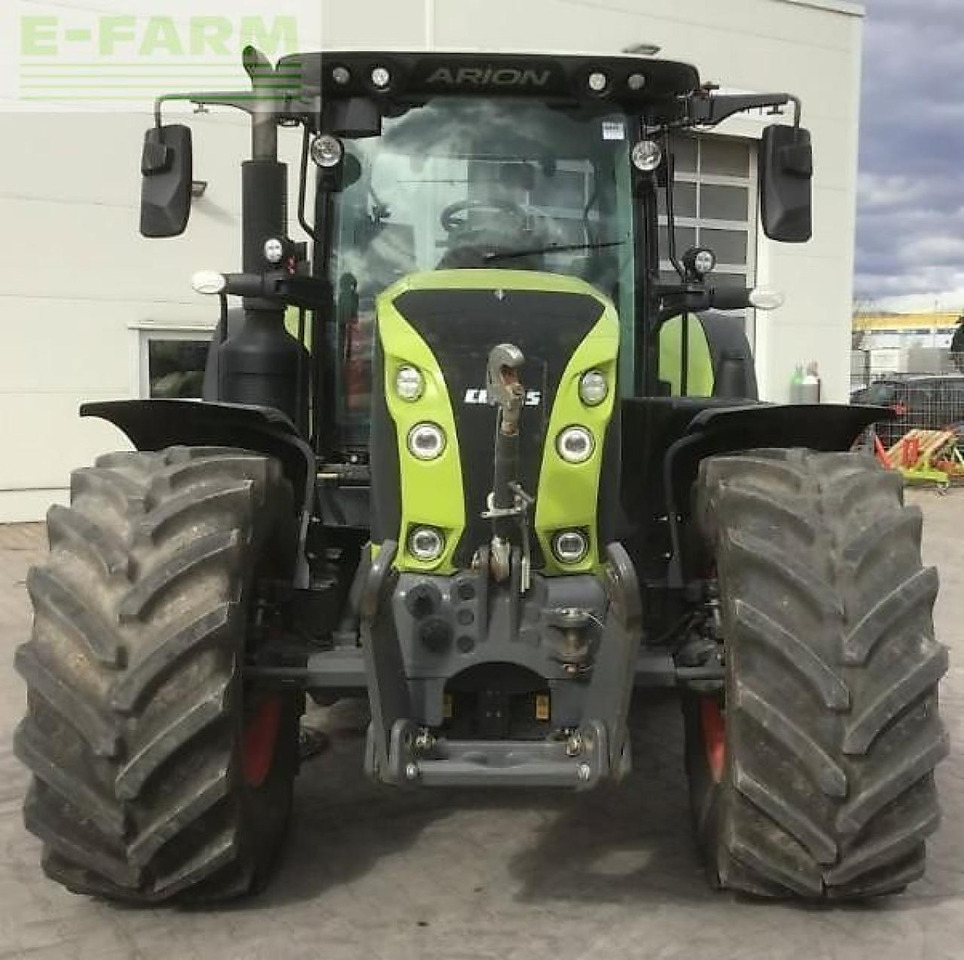 CLAAS arion 660 cmatic stage v - Trator: foto 2 CLAAS arion 660 cmatic stage v - Trator: foto 2