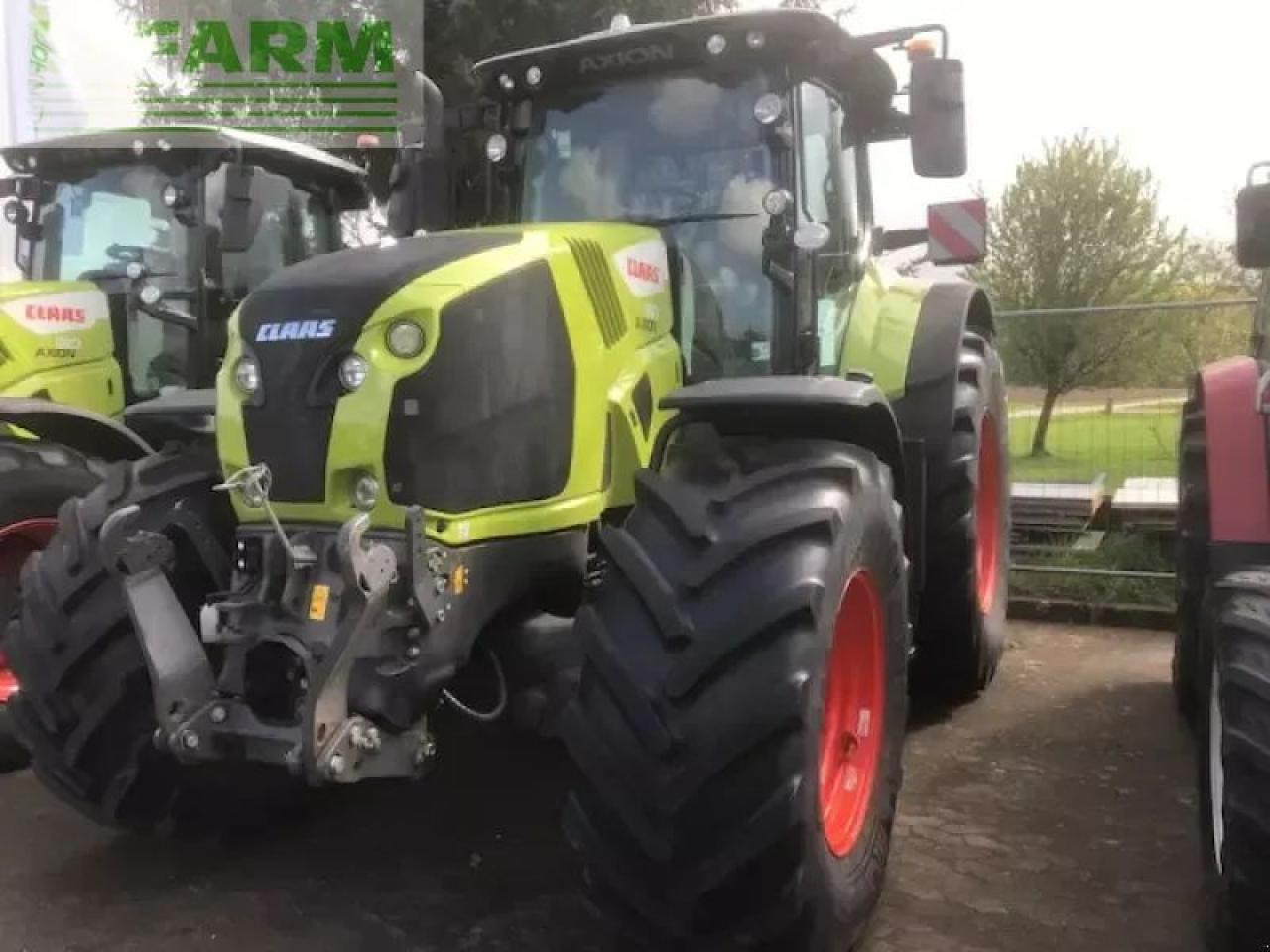 CLAAS axion 810 c-matic CMATIC - Trator: foto 1 CLAAS axion 810 c-matic CMATIC - Trator: foto 1