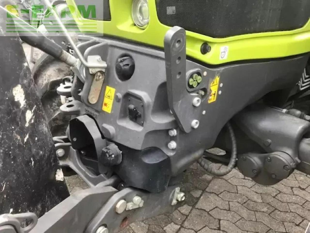 CLAAS axion 810 c-matic CMATIC - Trator: foto 5 CLAAS axion 810 c-matic CMATIC - Trator: foto 5