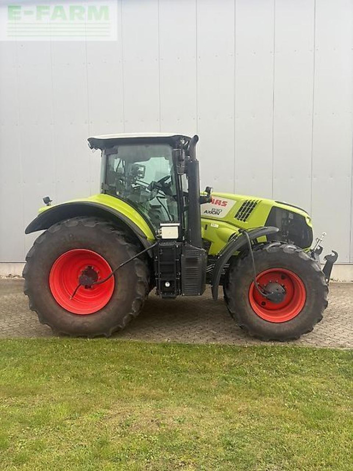 CLAAS axion 830 cmatic CMATIC - Trator: foto 1 CLAAS axion 830 cmatic CMATIC - Trator: foto 1