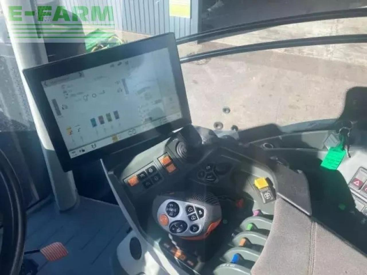 CLAAS axion 930 cmatic cebis CMATIC CEBIS - Trator: foto 4 CLAAS axion 930 cmatic cebis CMATIC CEBIS - Trator: foto 4