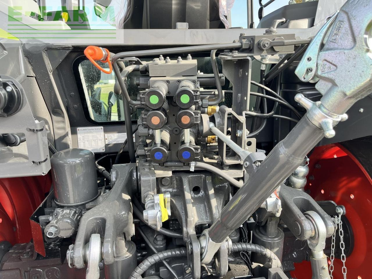 Trator CLAAS axos 3.105: foto 12