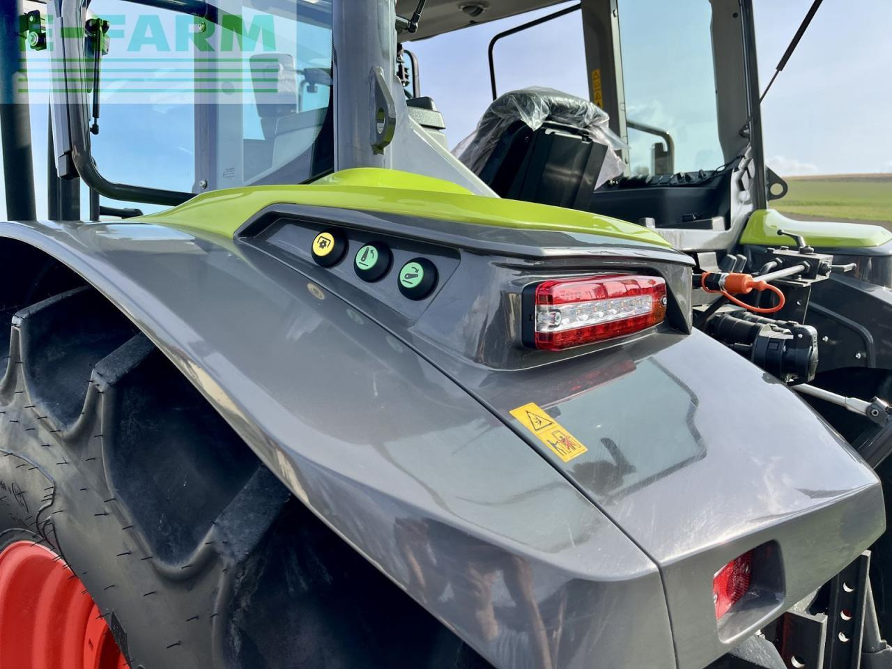 Trator CLAAS axos 3.105: foto 13