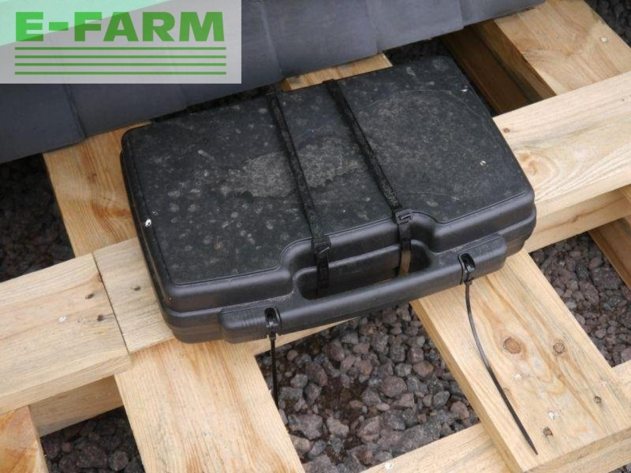 CLAAS corio 870 fc conspeed - Plataforma para colher milho: foto 5 CLAAS corio 870 fc conspeed - Plataforma para colher milho: foto 5