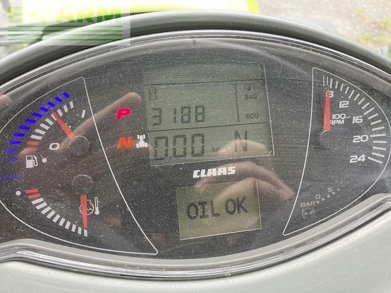 Trator CLAAS gebr. axion 920 cmatic: foto 7