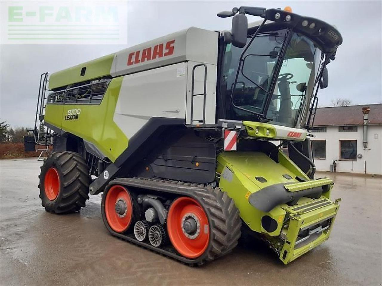 CLAAS gebr. mähdrescher lexion8700tt - Ceifeira debulhadora: foto 4 CLAAS gebr. mähdrescher lexion8700tt - Ceifeira debulhadora: foto 4