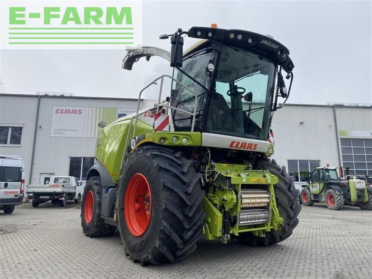 CLAAS jaguar 970 - stage v - Picadora de forragem automotriz: foto 1 CLAAS jaguar 970 - stage v - Picadora de forragem automotriz: foto 1