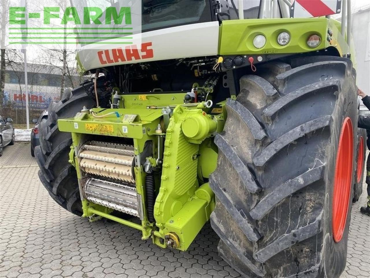 CLAAS jaguar 970 - stage v - Picadora de forragem automotriz: foto 4 CLAAS jaguar 970 - stage v - Picadora de forragem automotriz: foto 4